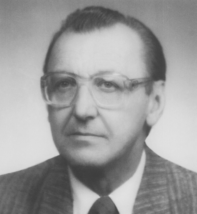 V. Hudec
